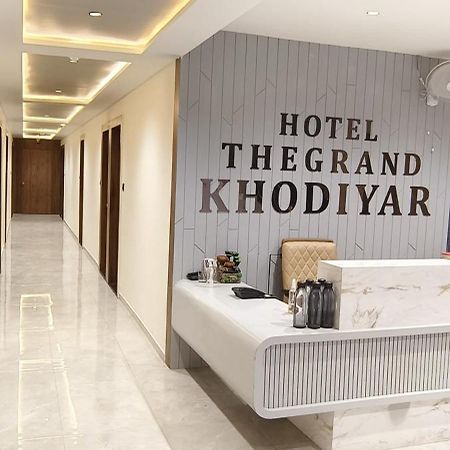 Hotel The Grand Khodiyar Visnagar Exteriör bild
